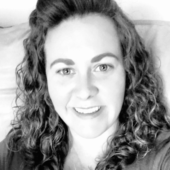 Meet your Posher, Amy - Picture 1 of 1